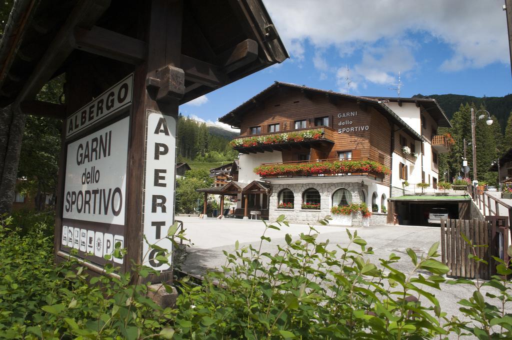 Hotel Garni Dello Sportivo Madonna di Campiglio Exterior foto