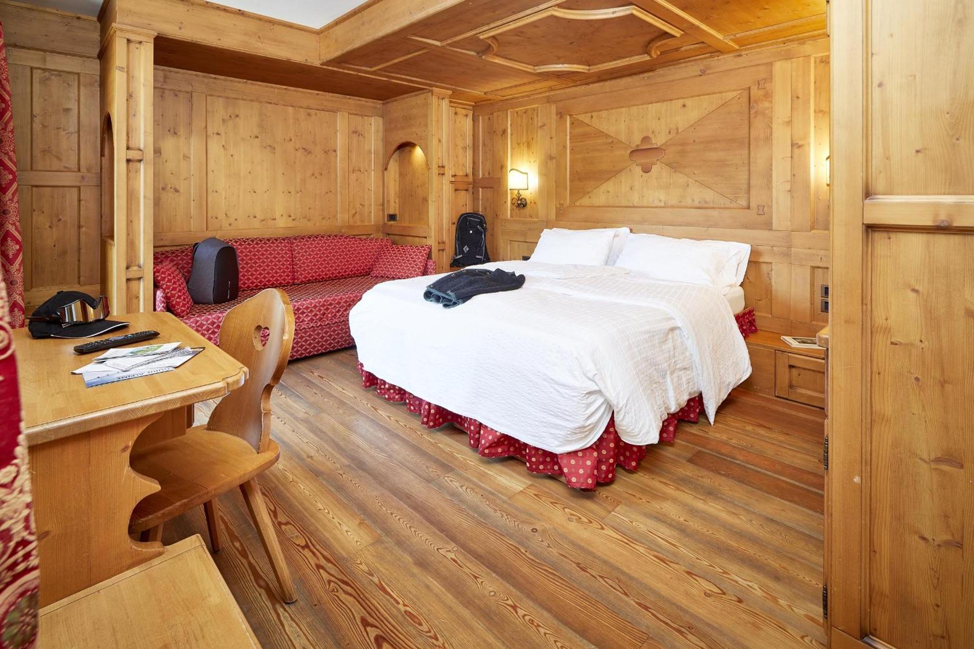 Hotel Garni Dello Sportivo Madonna di Campiglio Exterior foto