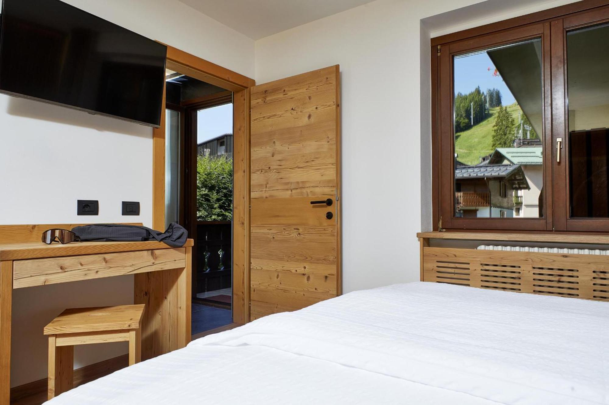 Hotel Garni Dello Sportivo Madonna di Campiglio Exterior foto
